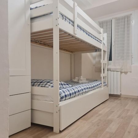 Trilocale Nel Centro Di Sampierdarena Apartamento Génova Exterior foto