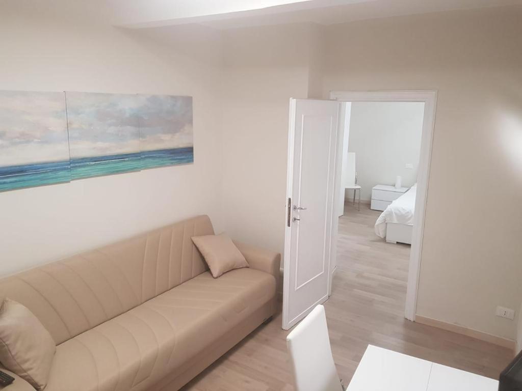 Trilocale Nel Centro Di Sampierdarena Apartamento Génova Exterior foto