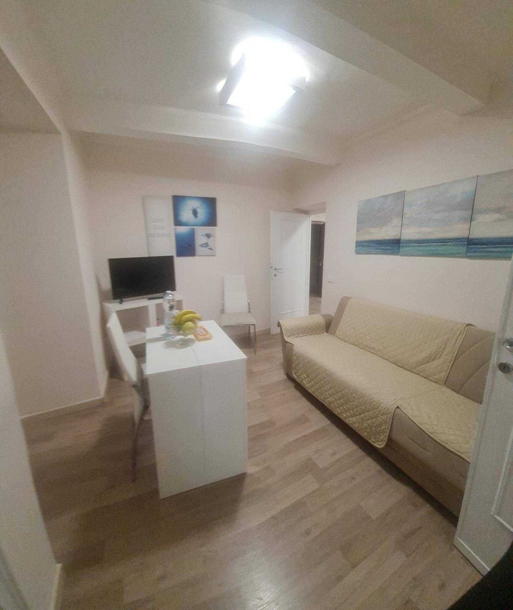Trilocale Nel Centro Di Sampierdarena Apartamento Génova Exterior foto